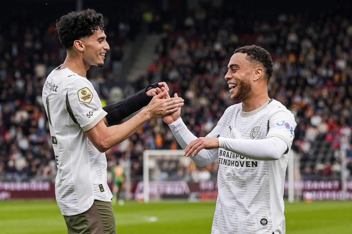 Hakim PSV Go Ahead Eaglesi Rahat Bir Galibiyetle Yendi