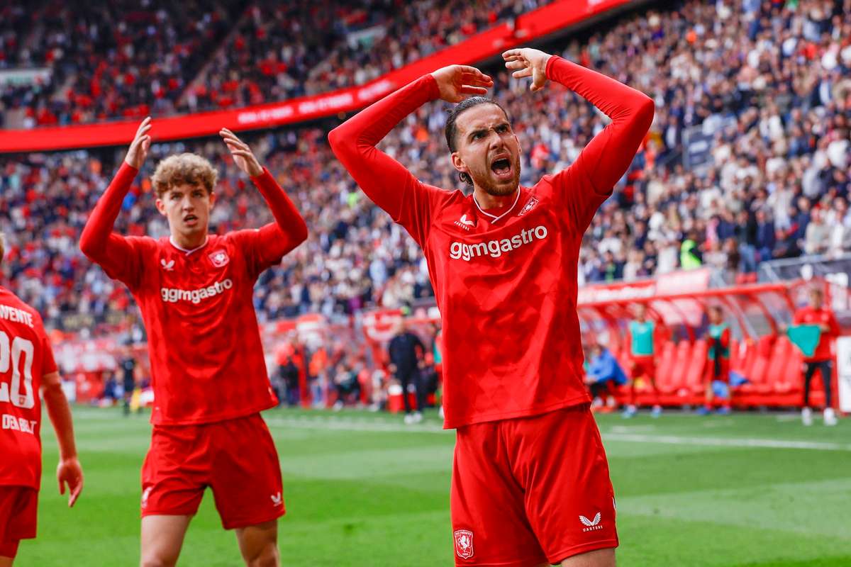 FC Twente kusursuz performansla önemli üçüncü sıraya yükseldi Sparta karşısında büyük zafer