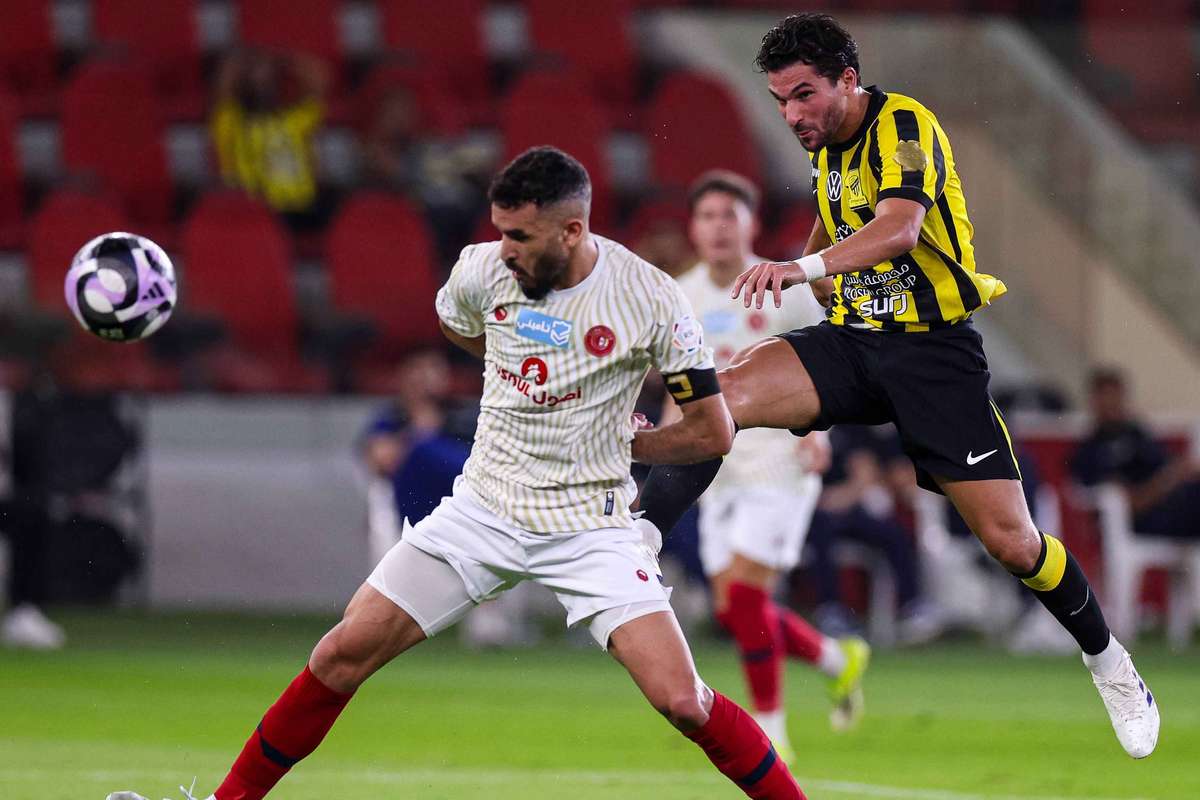 Arábia Saudita: Sérgio Conceição triunfa com golo nos descontos (2-1) e José Gomes sofre derrota (1-0)