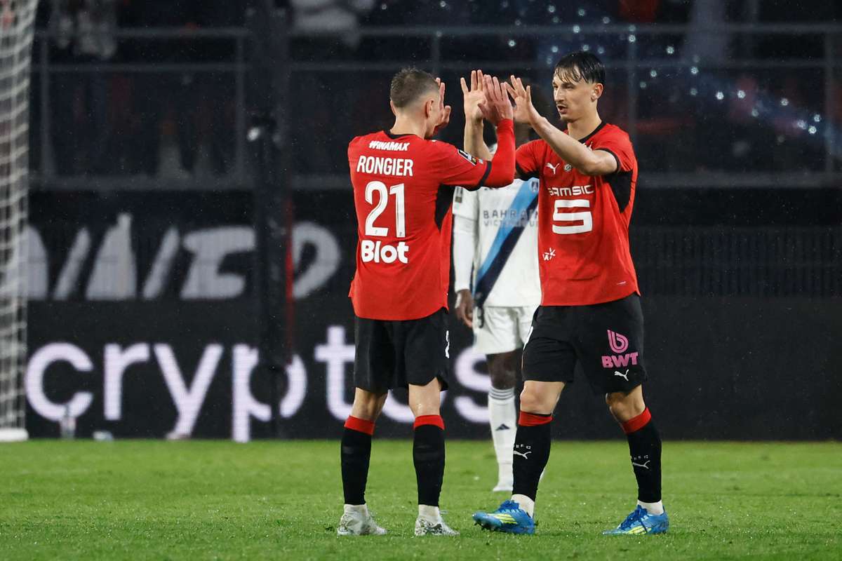 Rennes valide son billet europeen en battant le Paris FC