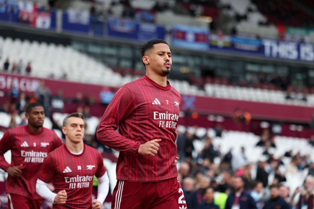 Obiekwu enaltece Arsenal e evoca era de Mourinho no Chelsea