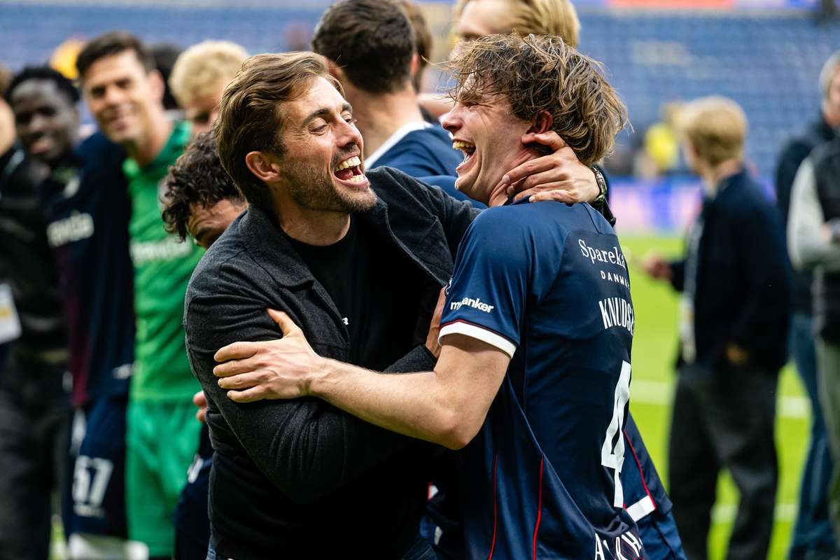 Overwhelmed AGF coach celebrates Danish title : 'Difficult to comprehend what happened'
