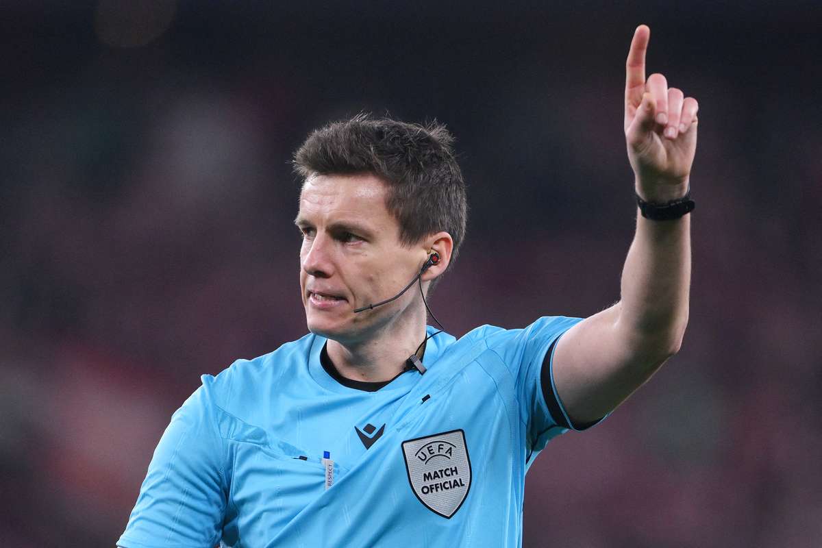 LAllemand Daniel Siebert officiera pour la finale PSG Arsenal en Ligue des champions dirigee par Francois Letexier