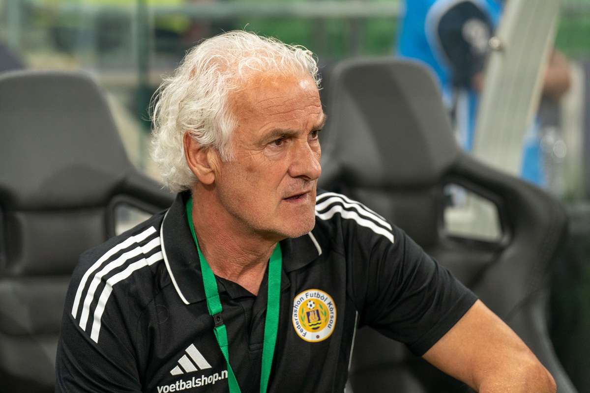 Erdbeben beim WM-Gegner Deutschlands Curacao: Trainer Rutten zieht Konsequenzen