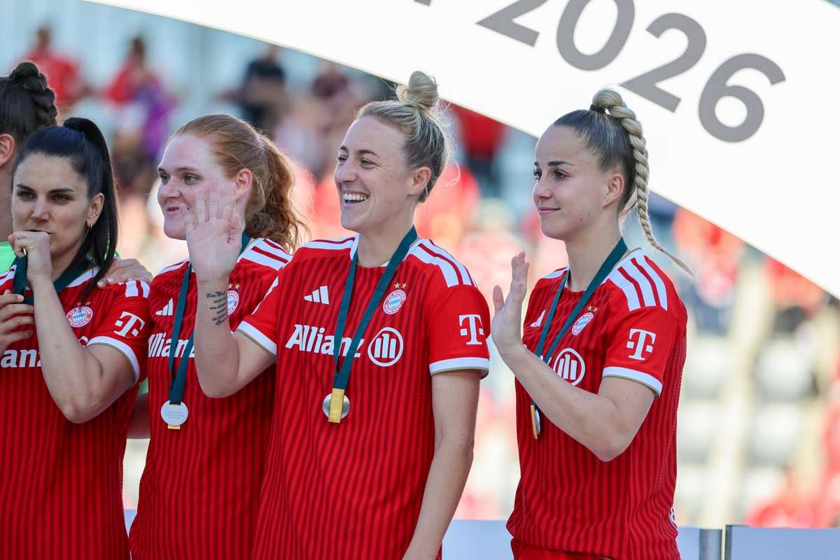 Bayern Frauen erhalten separate Meistersfeier und Ehren eintrag ins Goldene Buch