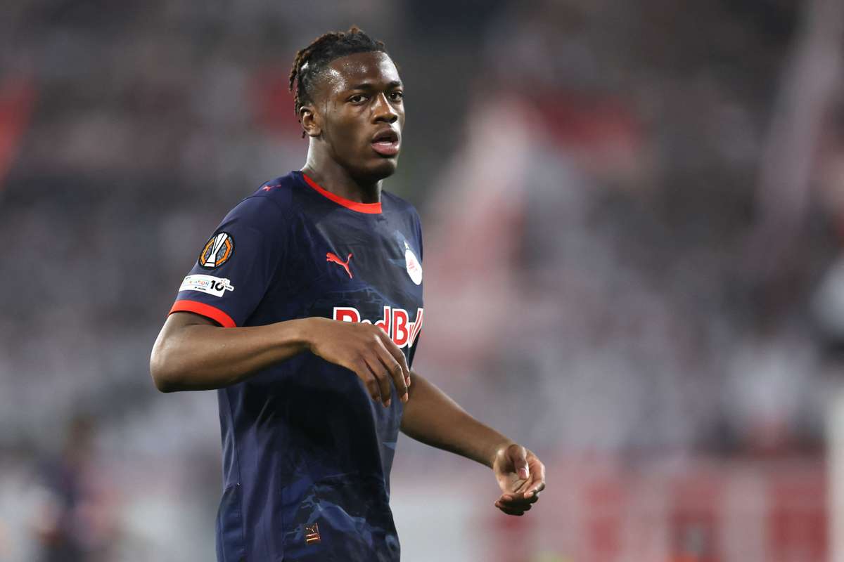 Borussia Dortmund engage le talentueux défenseur français Joane Gadou