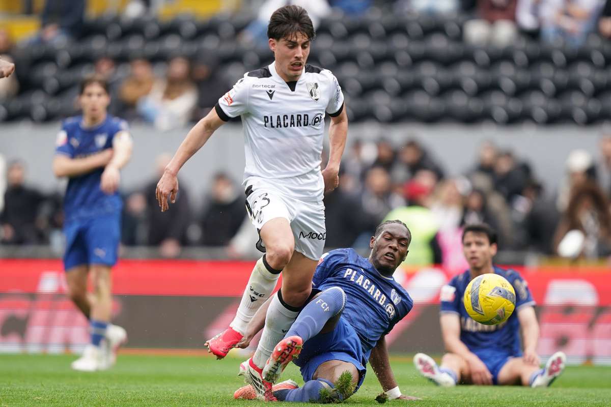 Diogo Sousa não volta a jogar pelo Vitória SC e está encaminhado para o Estrasburgo