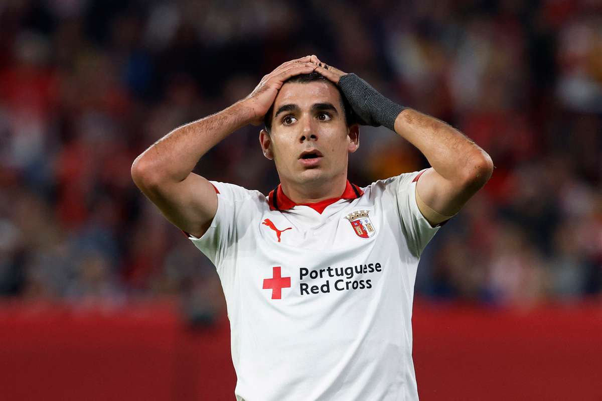 Mundial 2026: Victor Gómez na lista preliminar da Espanha, Carvajal e Morata excluídos
