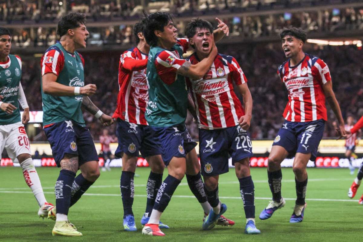 Cruz Azul contra Chivas: dos gigantes en la lucha por la final del balompié mexicano