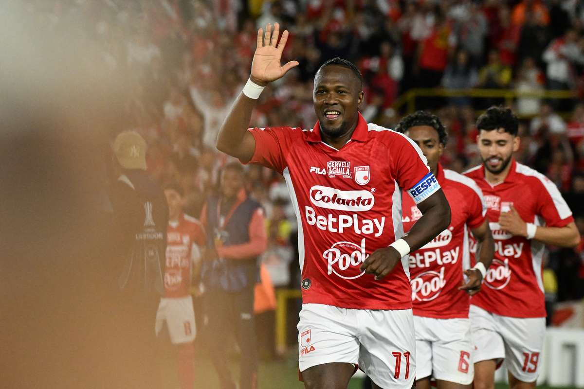 Colômbia Hugo Rodallega destaca se de novo e leva o Santa Fe ás semifinais do Apertura 4 0