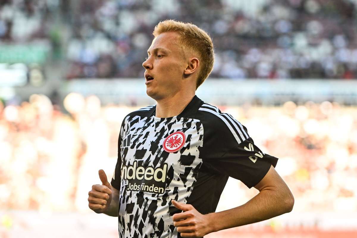 "Einfach falsch": Eintracht Frankfurt empört über WM-Ausschluss von Hugo Larsson