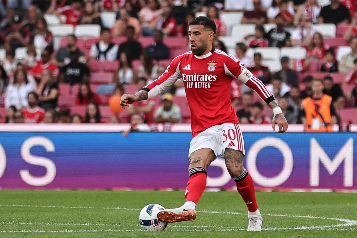 Otamendi disponível para renovar com o Benfica