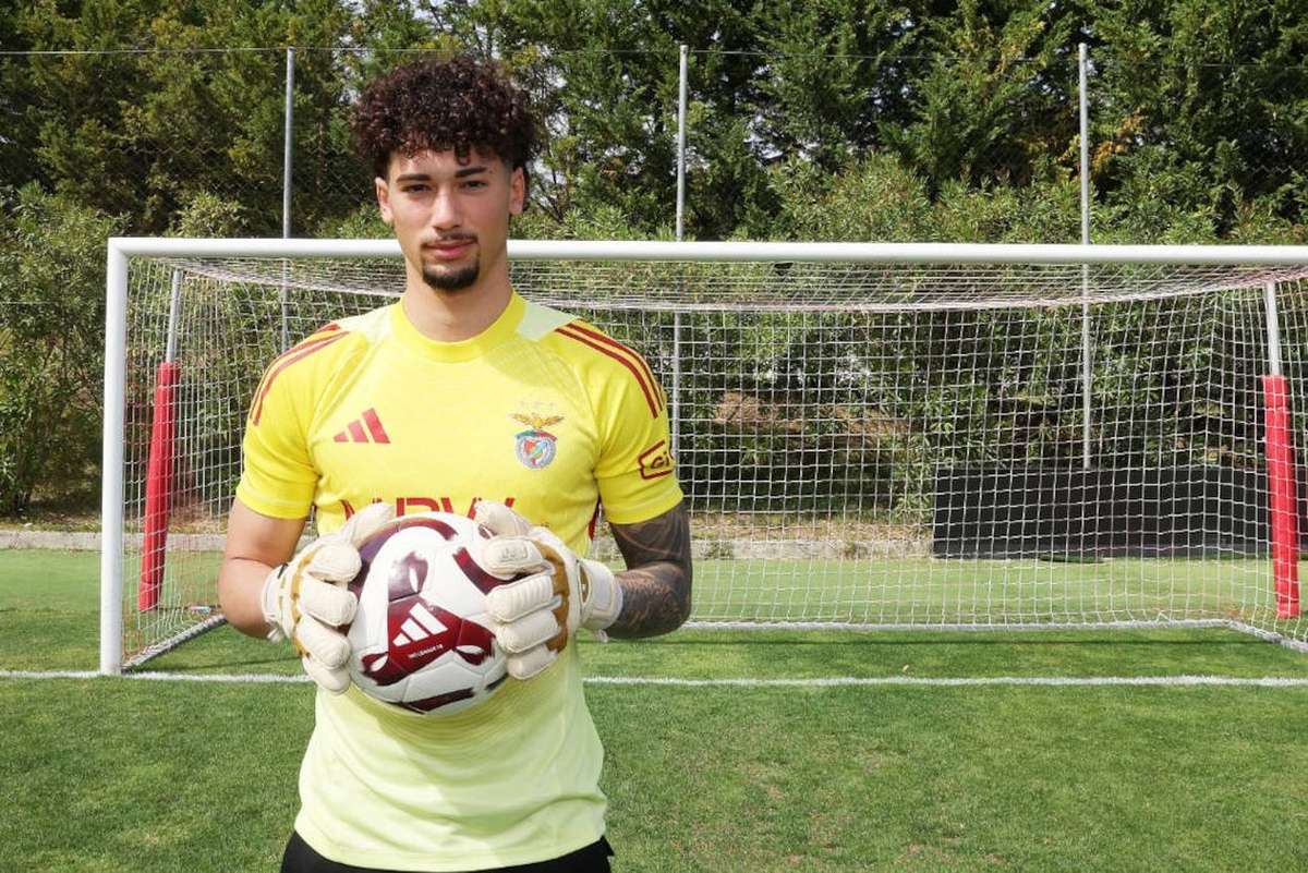 Confirmado: Luiz Xavier prolonga ligação ao Benfica