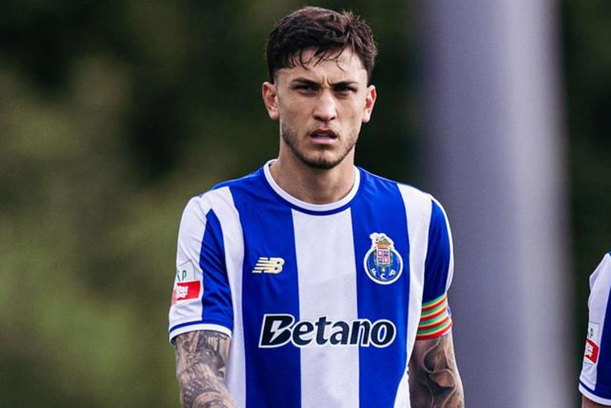 Felipe Silva, o mais utilizado no FC Porto B: "Revela a confiança que o clube e a equipa técnica depositam no meu desempenho"