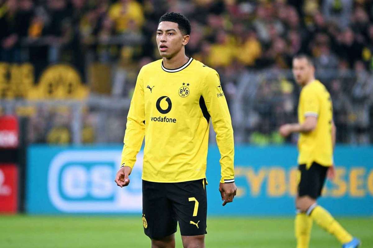 Manchester United observa Jobe Bellingham e outros três talentos do Dortmund