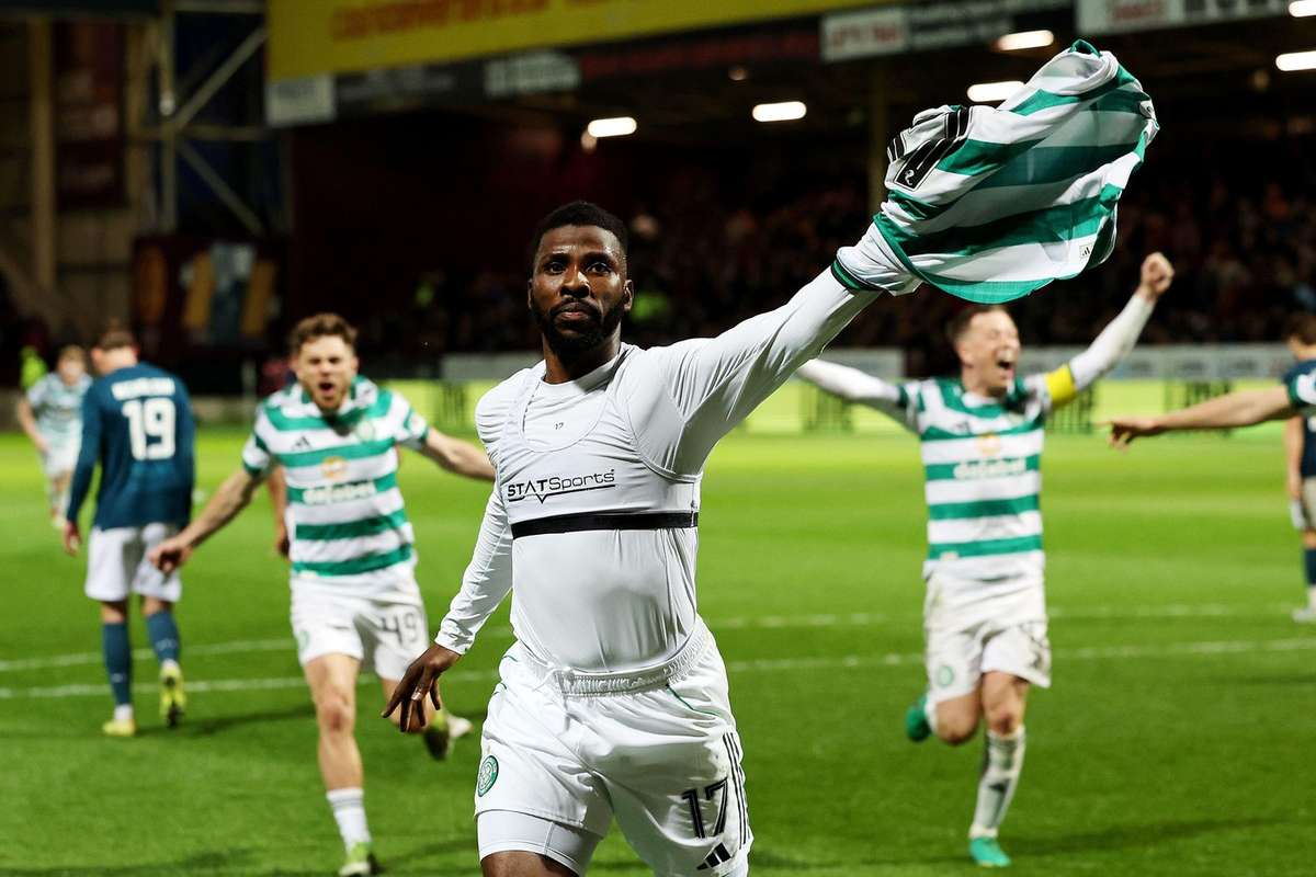 Celtic realizza rigore al 99° minuto per preparare scontro decisivo per il titolo nellultima giornata con lHearts