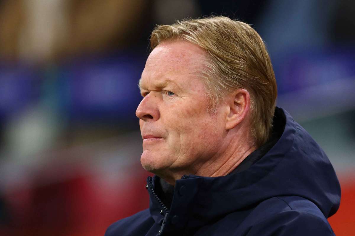 Netherlands coach Koeman delays World Cup team selection by two days