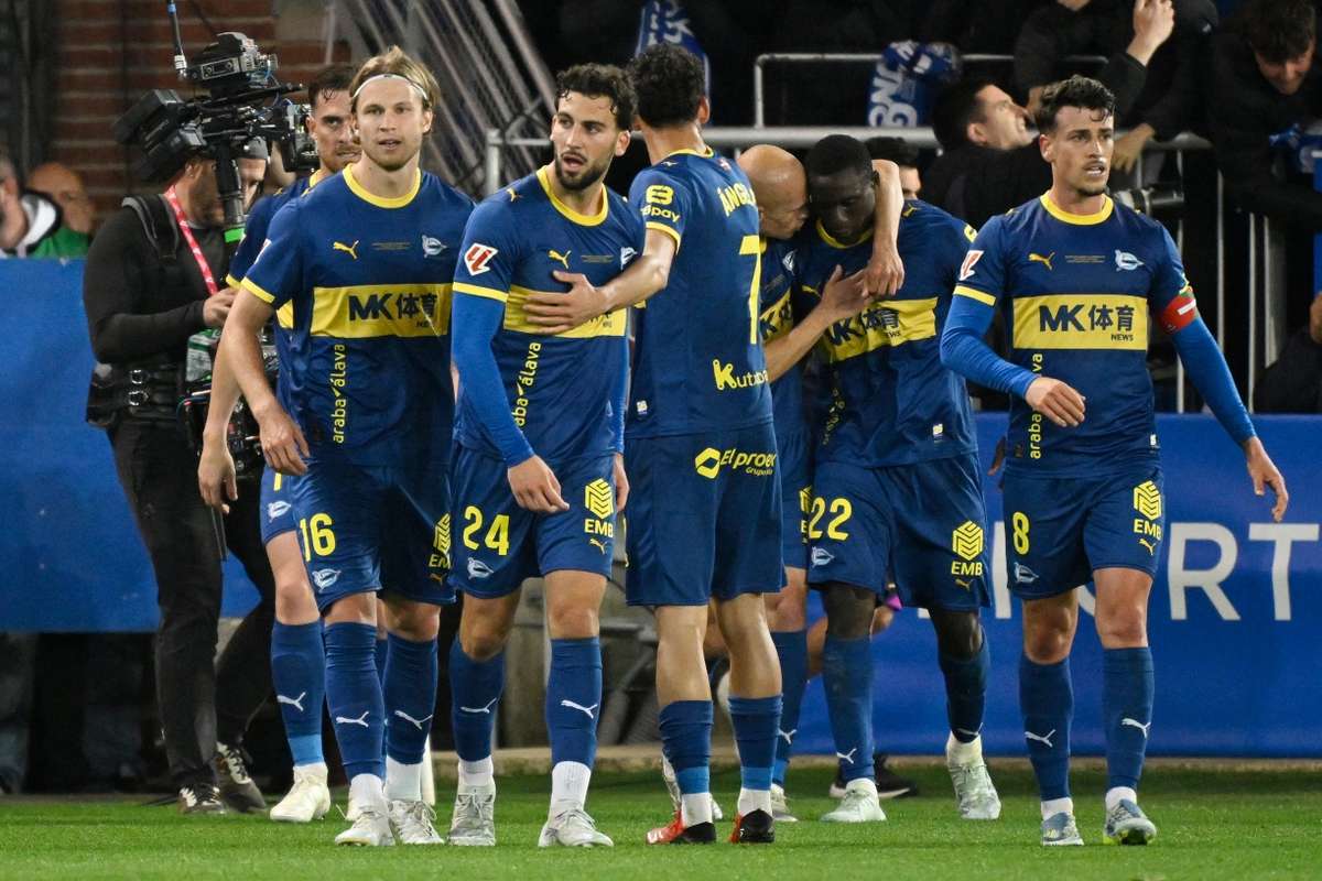 El Alavés capitaliza el descuido del Barça para reforzar su lucha por la salvación (1-0)