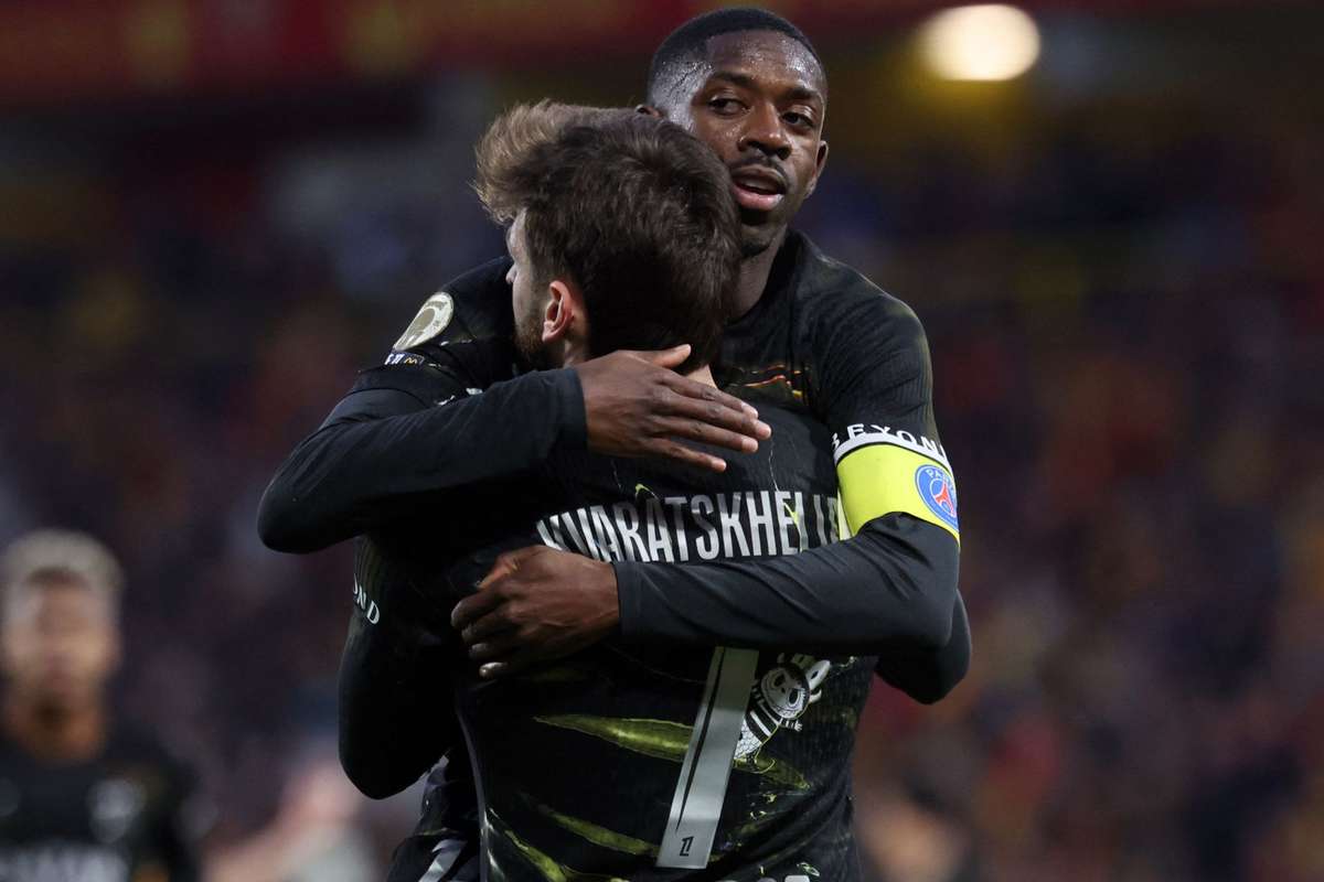 PSG derrota Lens com exibição de Safonov e conquista pentacampeonato na Ligue 1