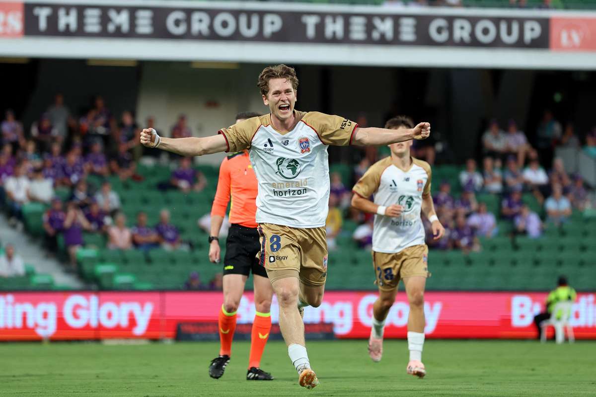 Bayliss van Newcastle verdient plek in WK-selectie All Whites onder leiding van Wood