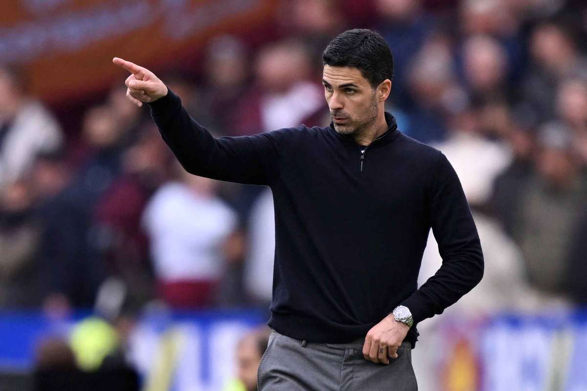 Arteta ne ferme pas la porte à un come back de Timber face au PSG