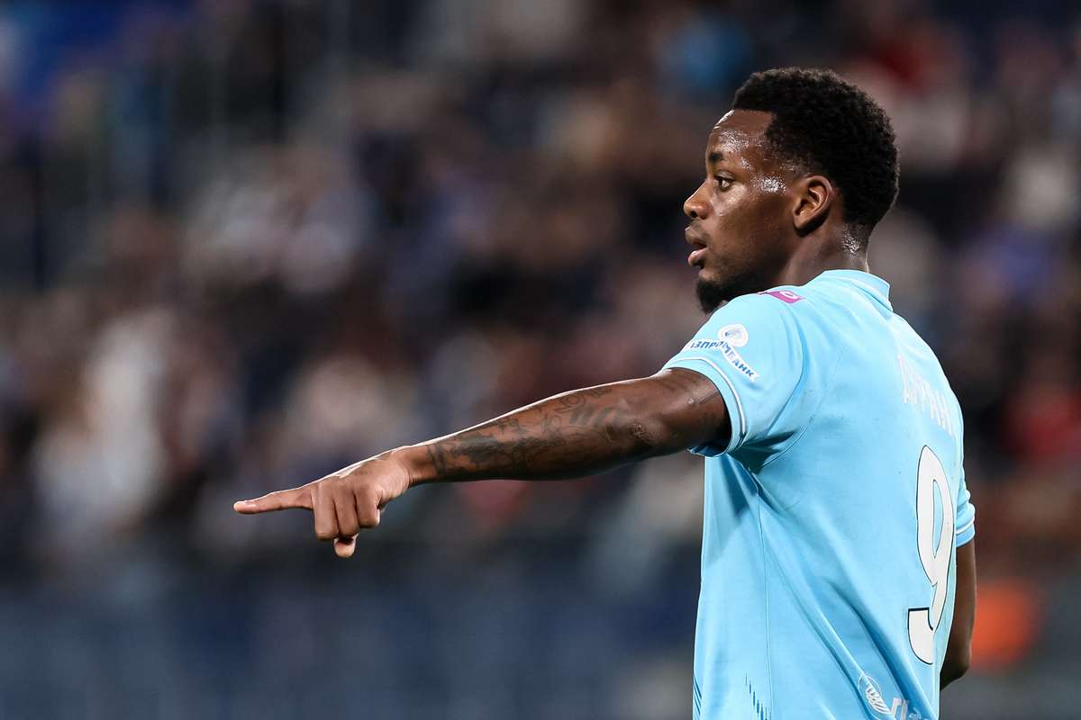 Zenit revela motivos para falta de Jhon Durán