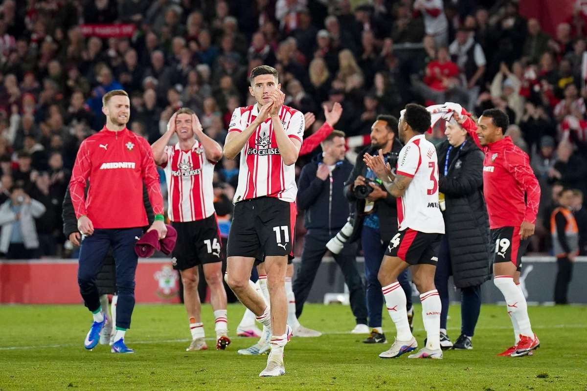 Campeonato Championship: Suspeitas de Espionagem Podem Impedir Southampton de Jogar a Final dos Play-offs