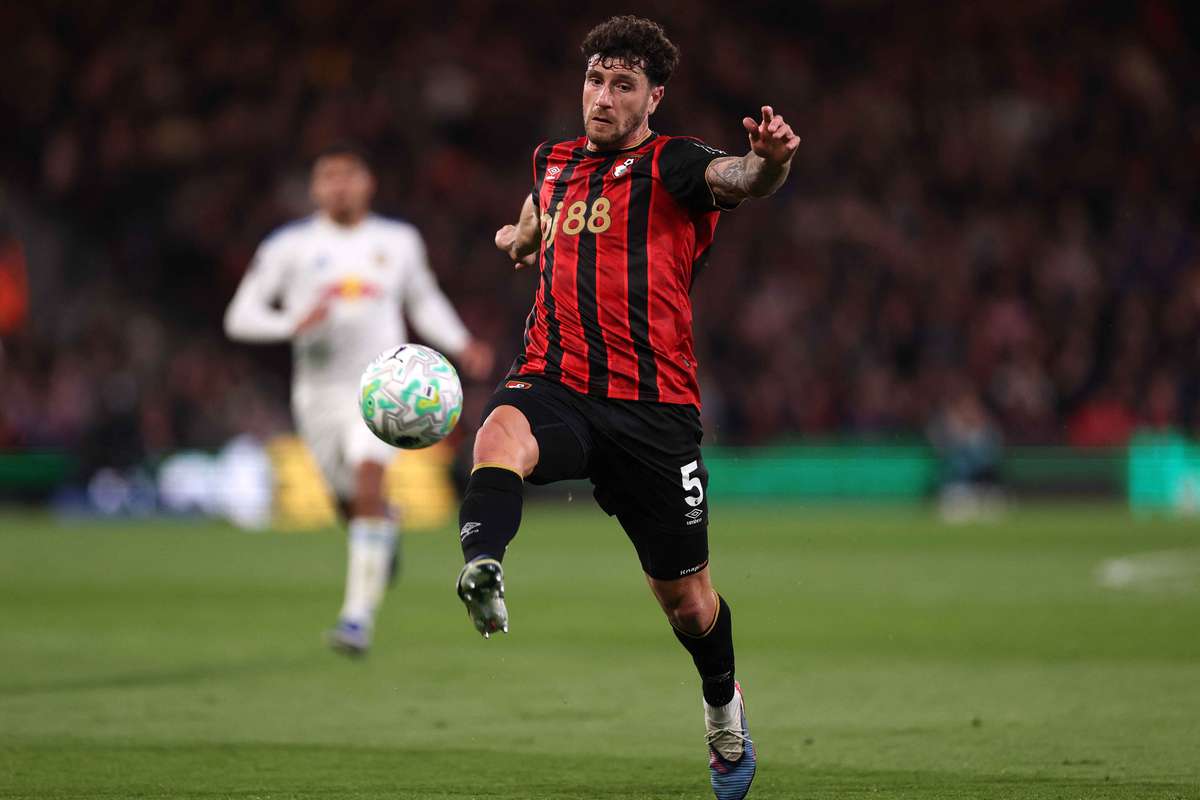 Bek Bournemouth Marcos Senesi Akan Cabut dari Klub di Akhir Musim