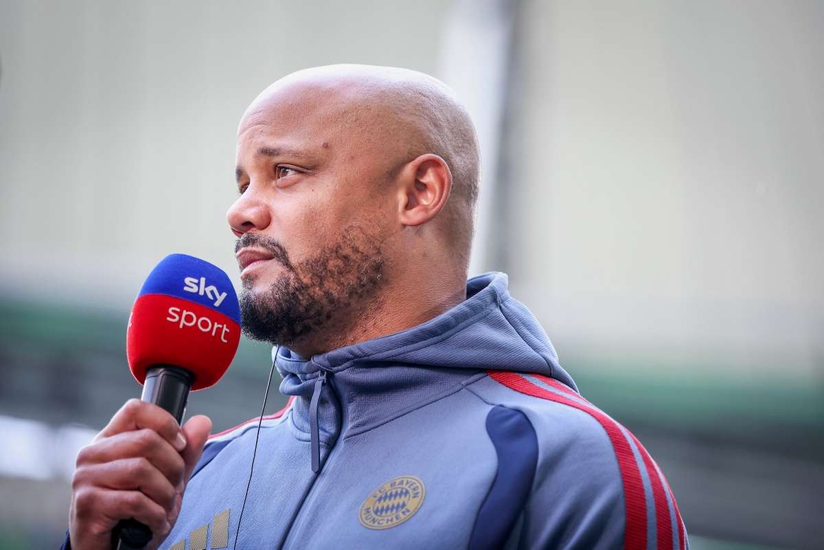 Bei der Meisterschaftsfeier: FC Bayern "weiterhin im Rennen" – Eberl und Saudi-Arabien?