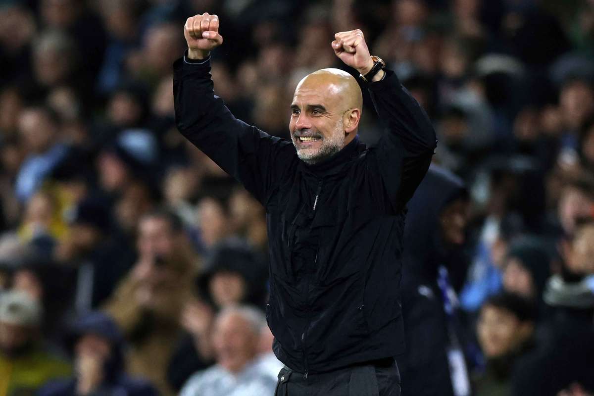 Fanatique du stade, Guardiola plaisante sur une tribune baptisée de son nom à Wembley