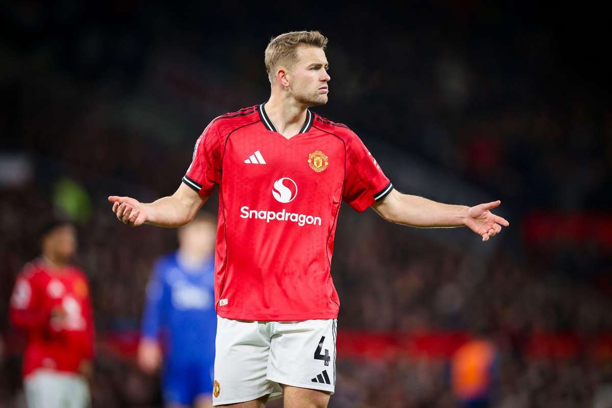 El defensor neerlandés De Ligt es baja para el Mundial tras ser operado en la espalda