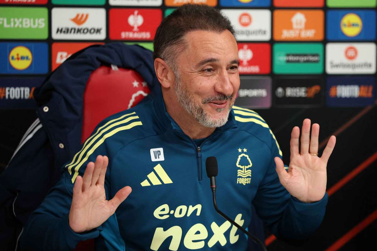 Nottingham Forest prepara nova proposta contratual para o treinador Vítor Pereira
