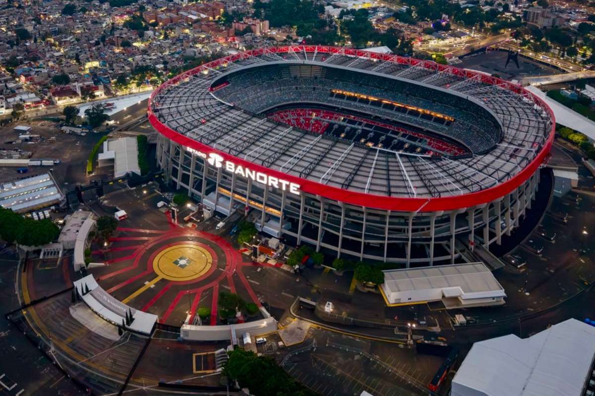 Estádio Azteca segue de pé enquanto maioria das sedes da Copa de 94 desapareceu