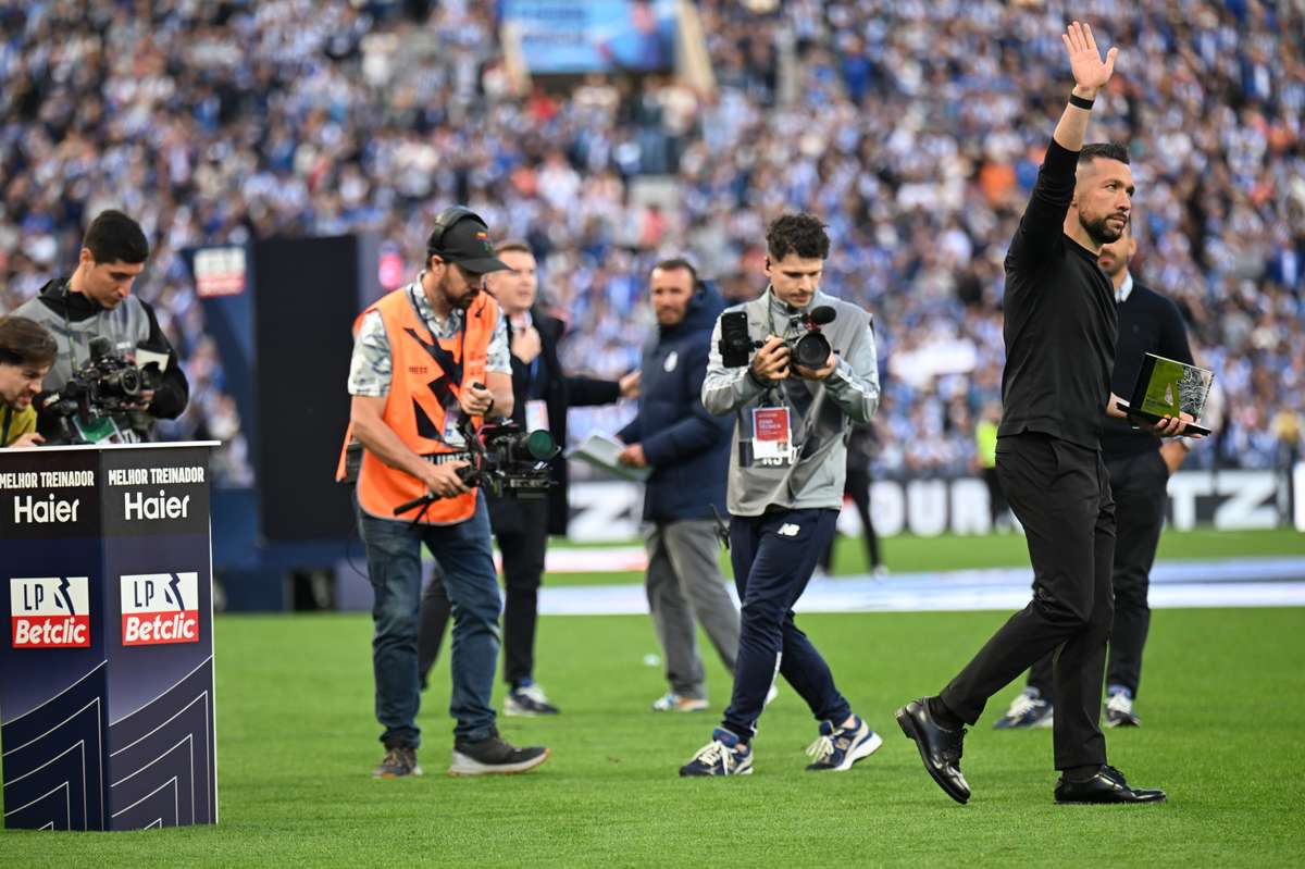 Liga Portugal: Francesco Farioli foi eleito o melhor treinador do campeonato