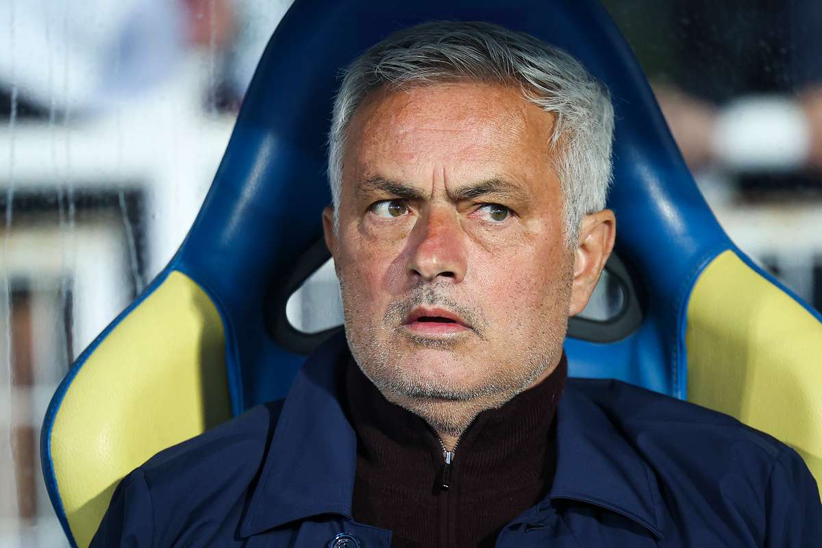 Mourinho assume proposta do Real e amor pelo Benfica: "Já não dá para disfarçar o que sinto"