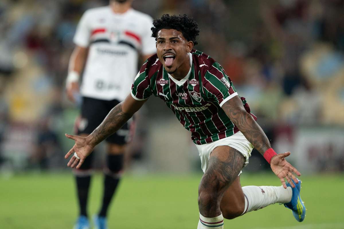 Hulk é revelado Flu supera São Paulo e adquire confiança para a final da Libertadores