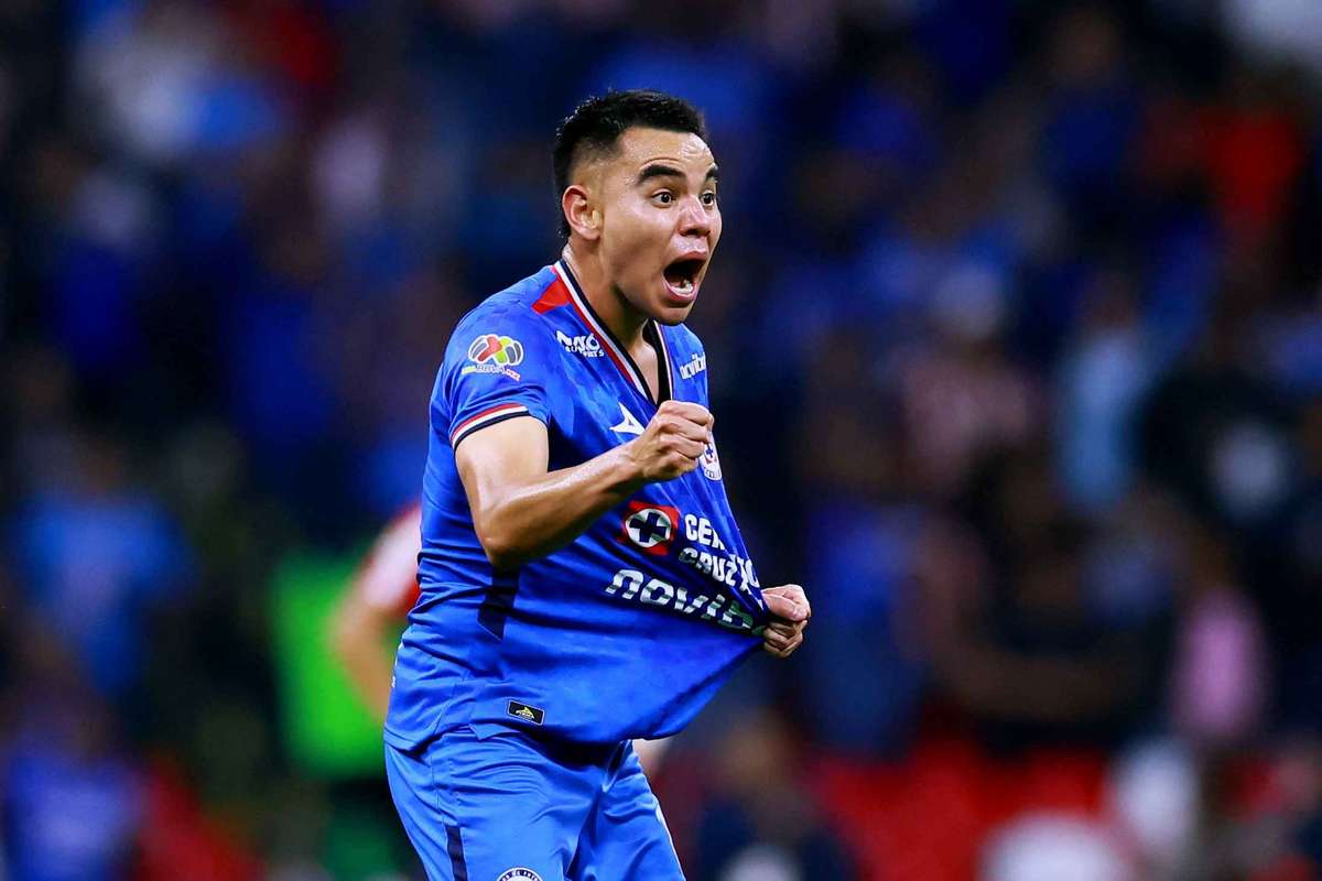 Cruz Azul alcanza la final del Clausura bajo la direccion de un interino (1-2)