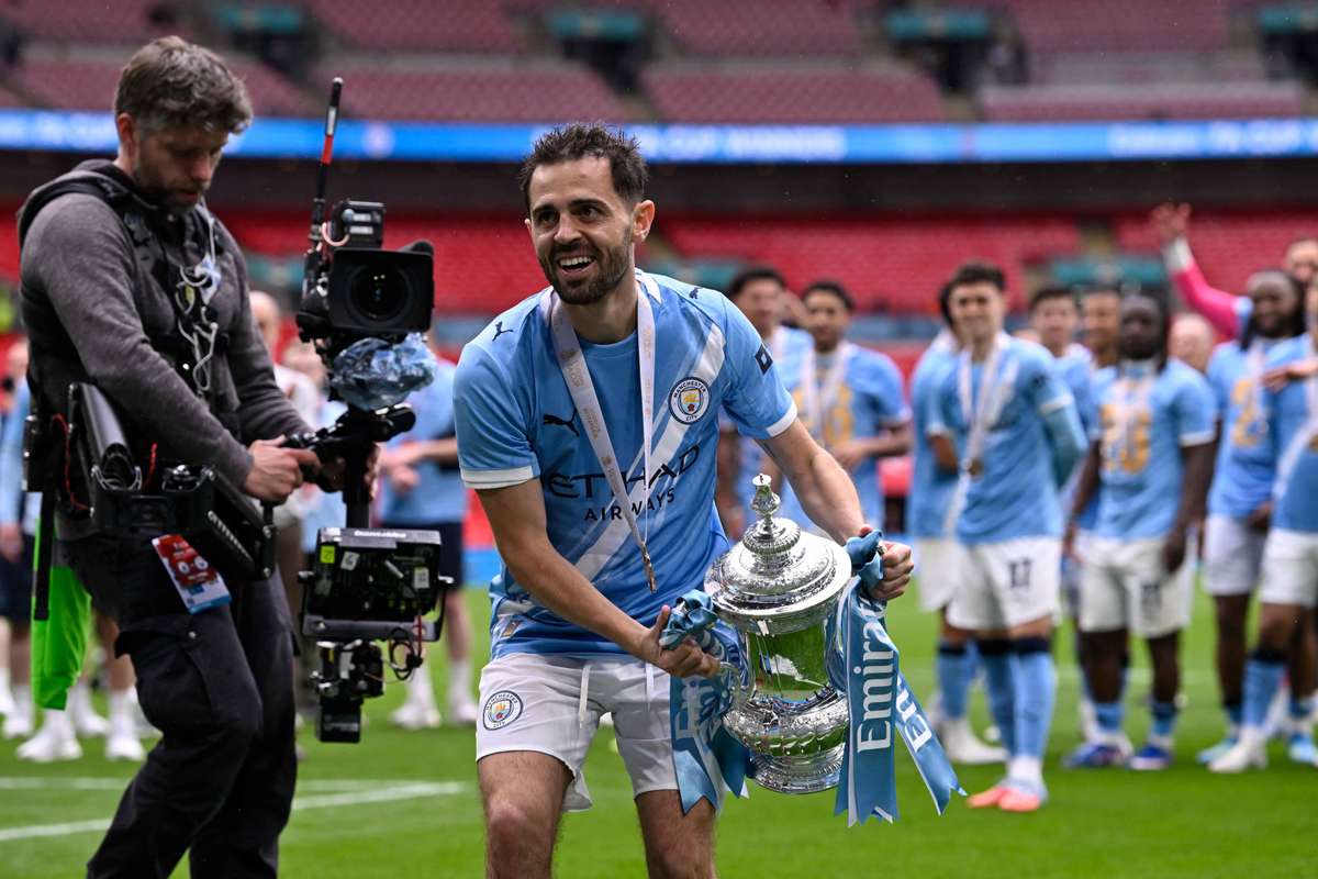 Exigencias contractuales de Bernardo Silva reveladas con la Juve al mando de las ofertas