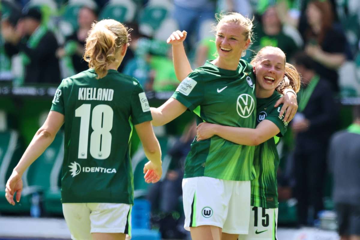 Tränen und ein Doppelpack: Perfekter Abschied für Alex Popp beim VfL Wolfsburg