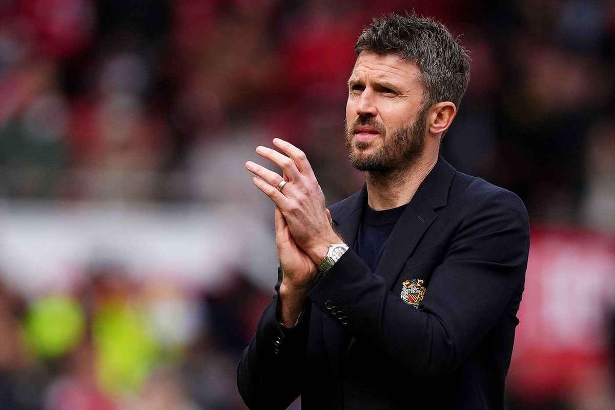 Carrick pretende resolver o futuro nos dias seguintes e destaca instantes positivos