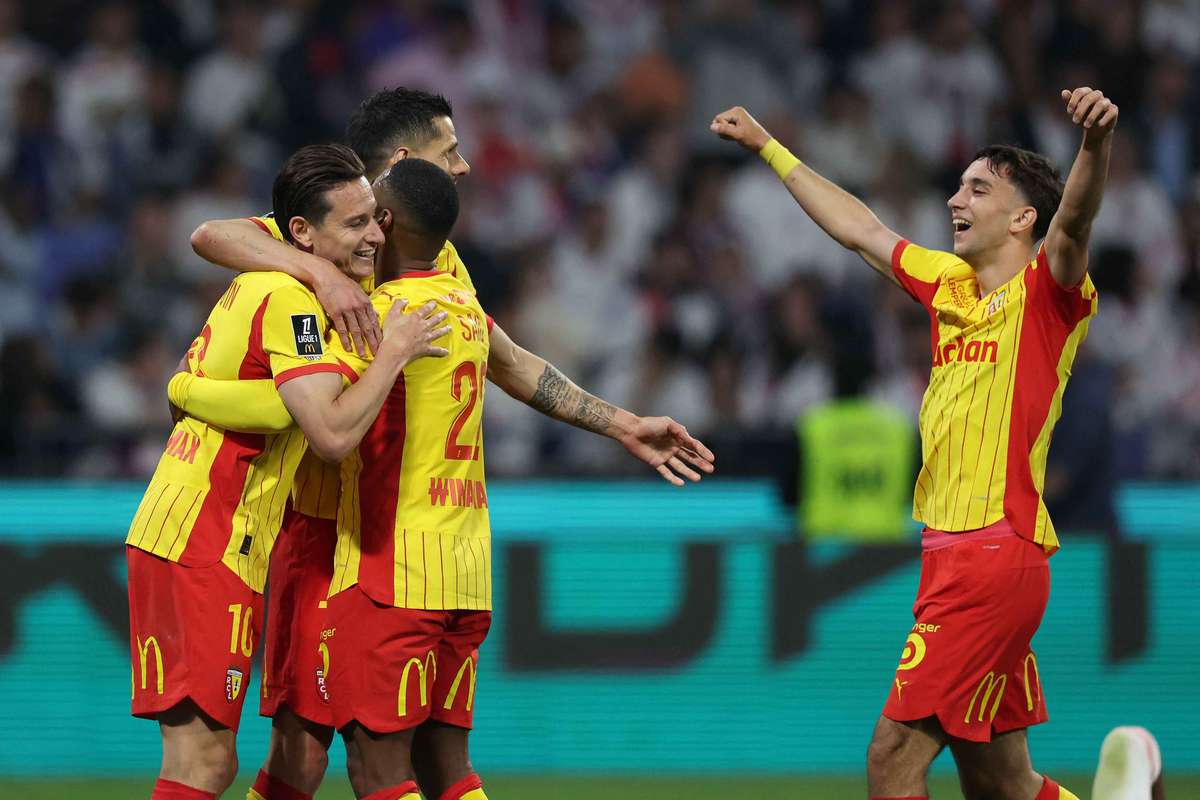 Le RC Lens écrase l'OL, qui devra passer par les qualifications de la Ligue des champions