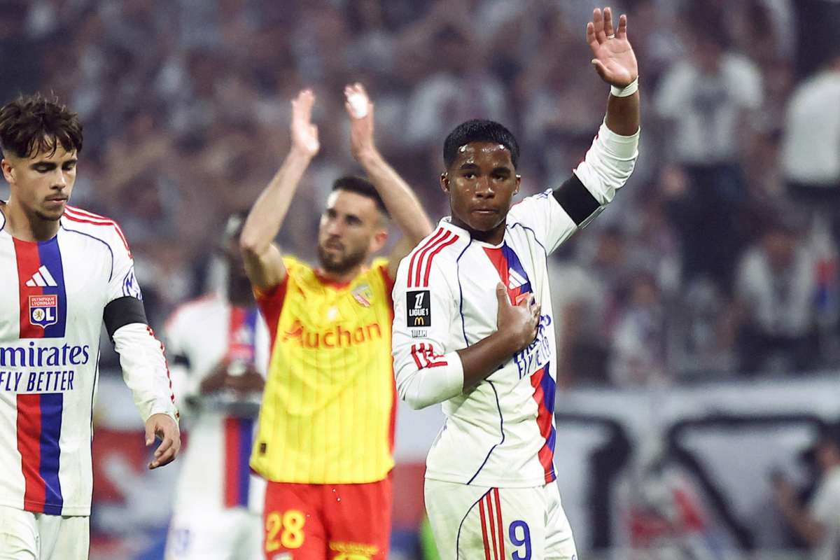 Saida amarga Lyon sofre goleada na despedida de Endrick antes do regresso ao Real