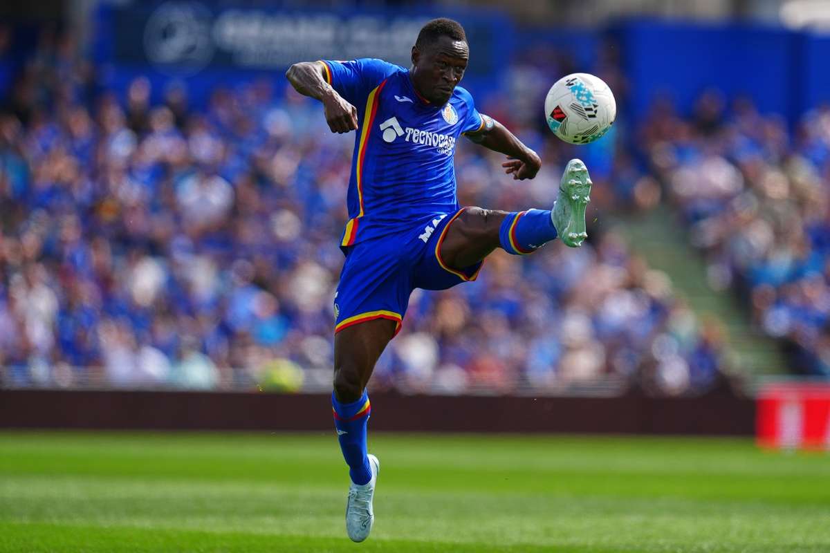 Getafe star Djene Dakonam makes unwanted history against Elche