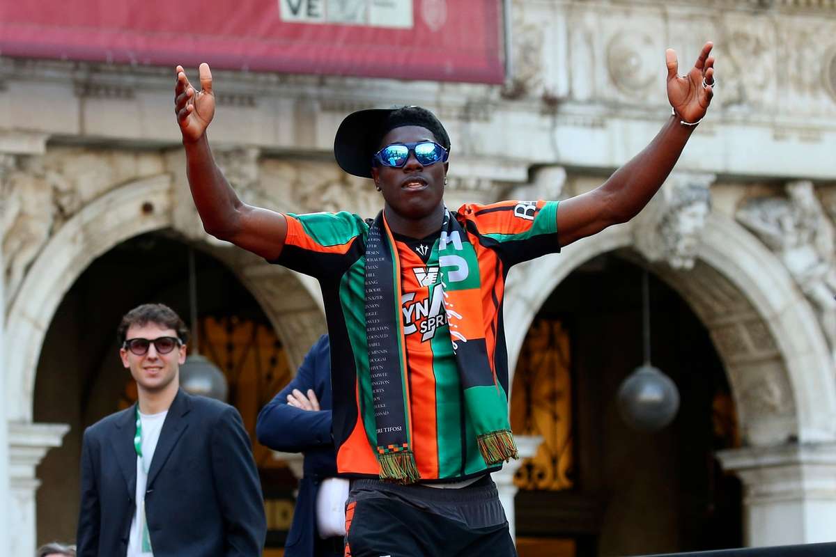 Sporting avança com reunião importante por Issa Doumbia esta terça feira