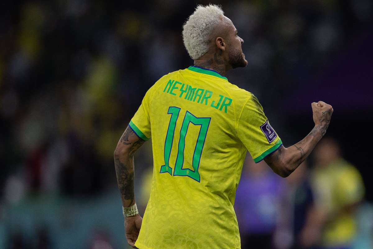 Neymar poderá igualar Pelé e perpetuar a camisola dez na quarta Copa do Mundo