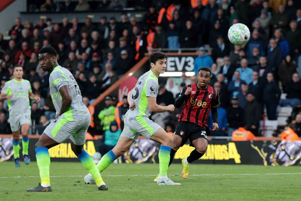 Manchester City draw with Bournemouth to hand Arsenal the Premier League title