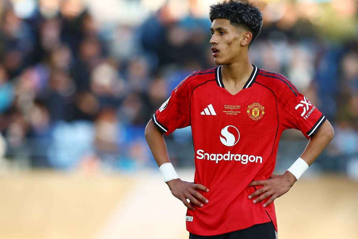 JJ Gabriel aponta para promoção à equipa principal do Manchester United na época seguinte