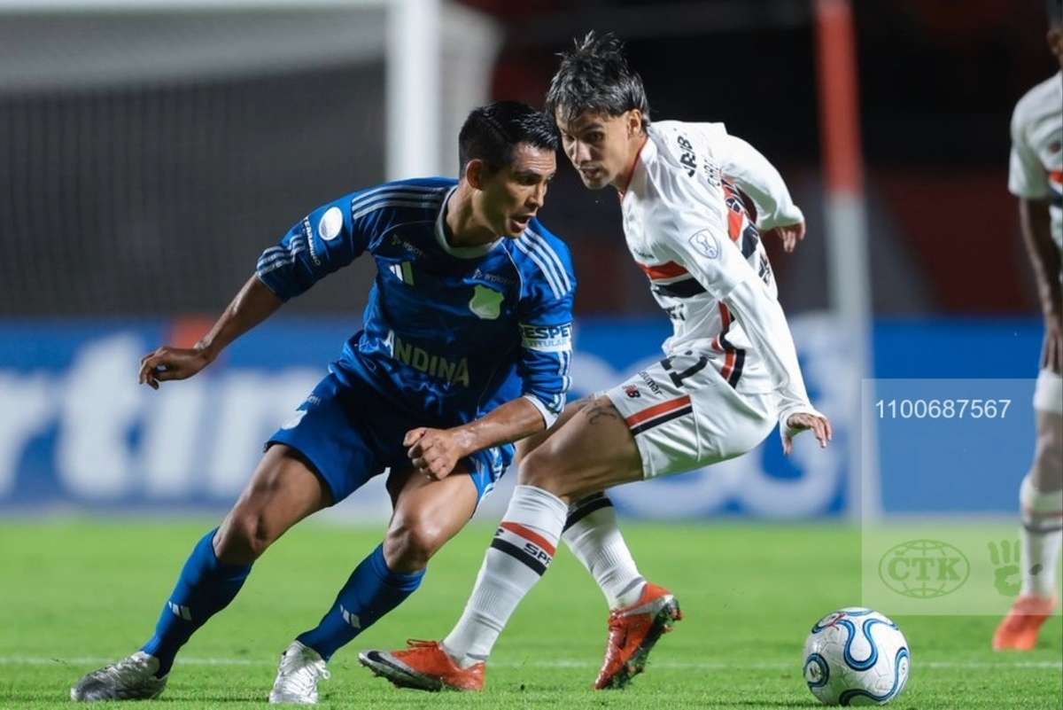 São Paulo erra no fim, empata com Millonarios e escapa da virada na estreia de Dorival