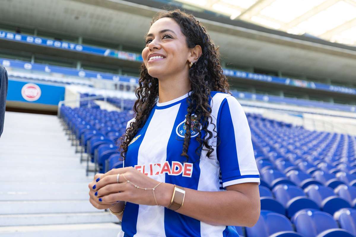 Feminino: FC Porto anuncia renovação de Lily Bryant