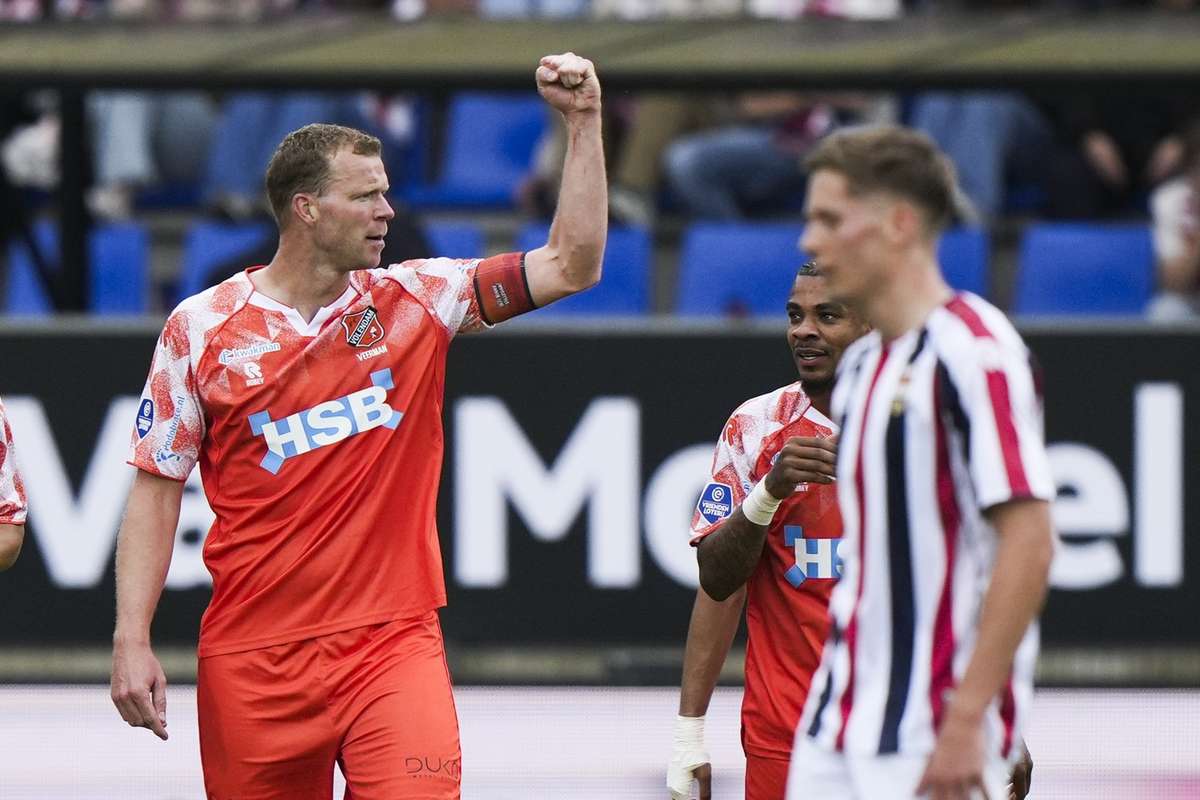 Willem II take tumble as FC Volendam strike first in relegation play-off final